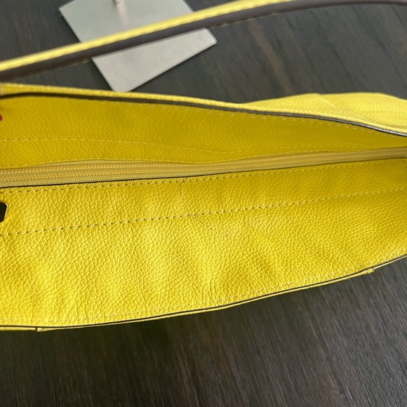 Michael Kors Evie Large Hobo - Picture 8 of 16